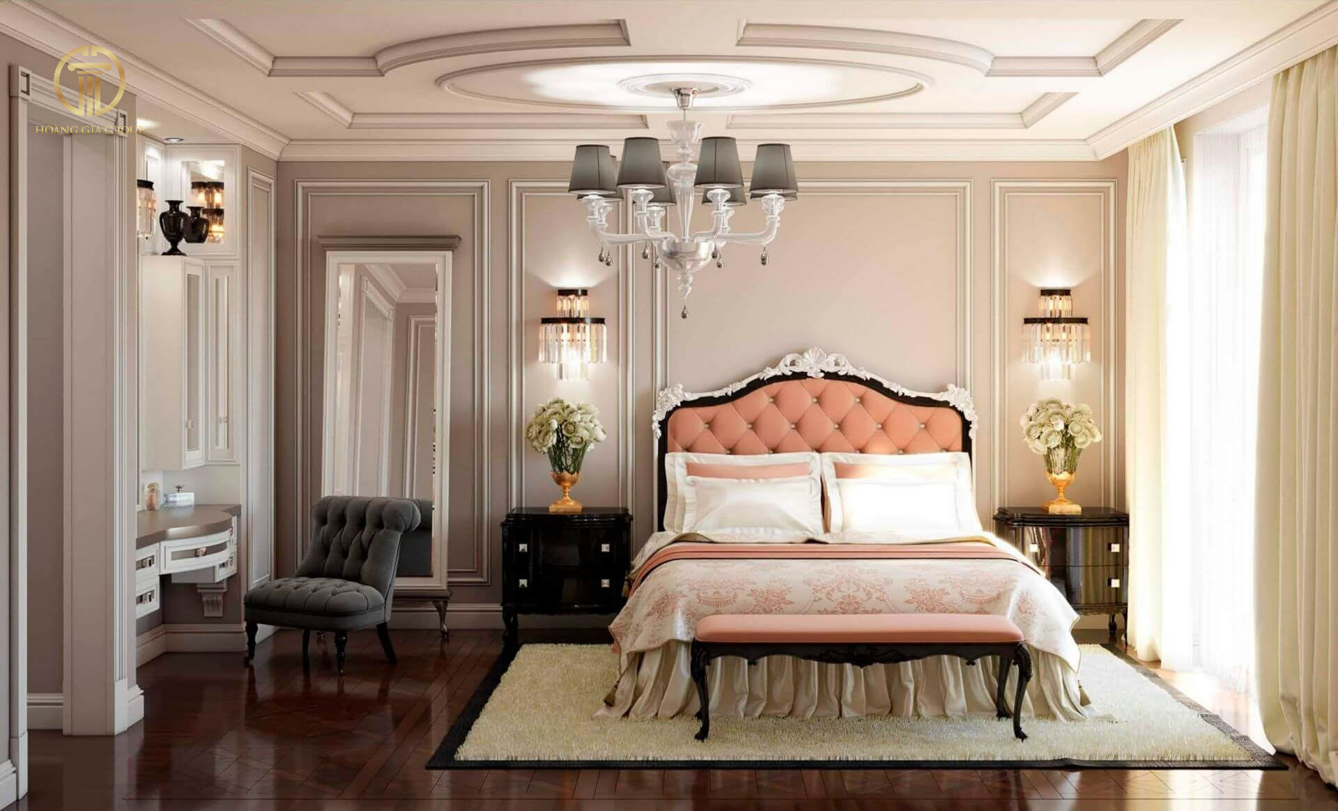 Căn phòng nổi bật lên chiếc giường màu cam hồng đầy ấm áp